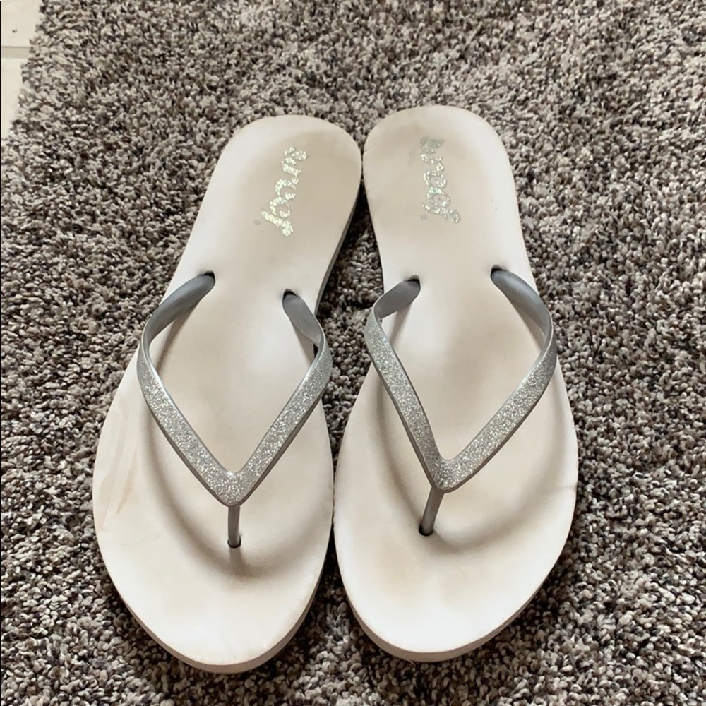 Reef flip flops. White with silver strap